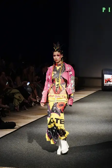 Pia Bolte, 8 August 2026, show 6, Runway. Frame 2SB5-R