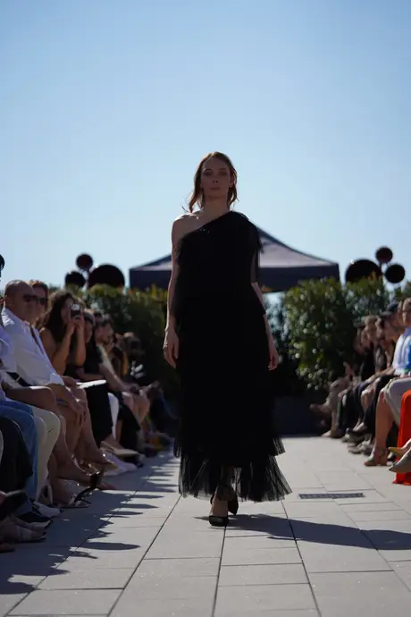 Lovely Kiss, 8 August 2026, show 4, second of two, Runway. Frame KKXBFW