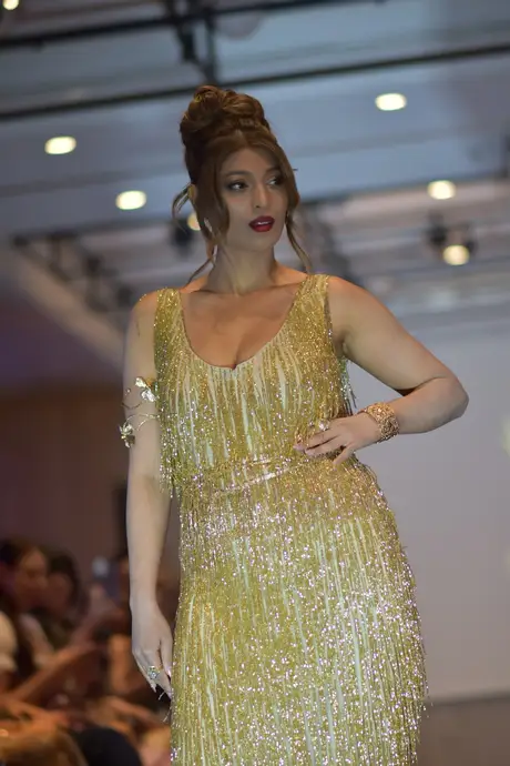 House of Karneol, 9 August 2026, show 5, Runway. Frame 4LUGJG
