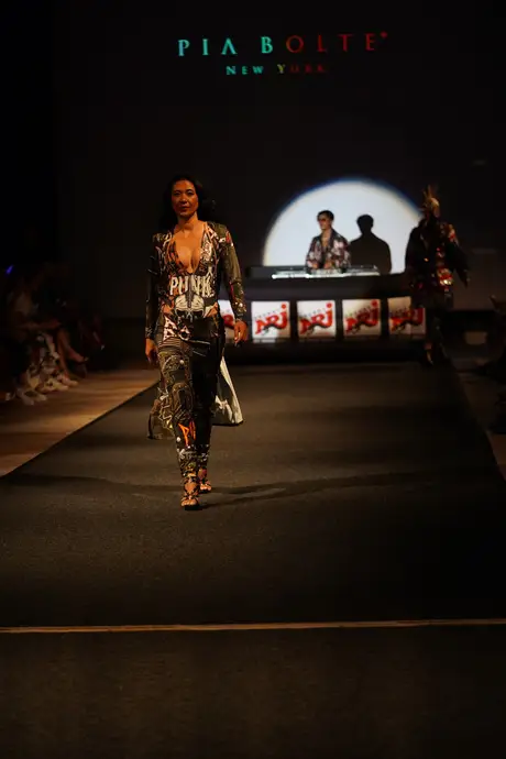 Pia Bolte, 8 August 2026, show 6, Runway. Frame 6GNORW
