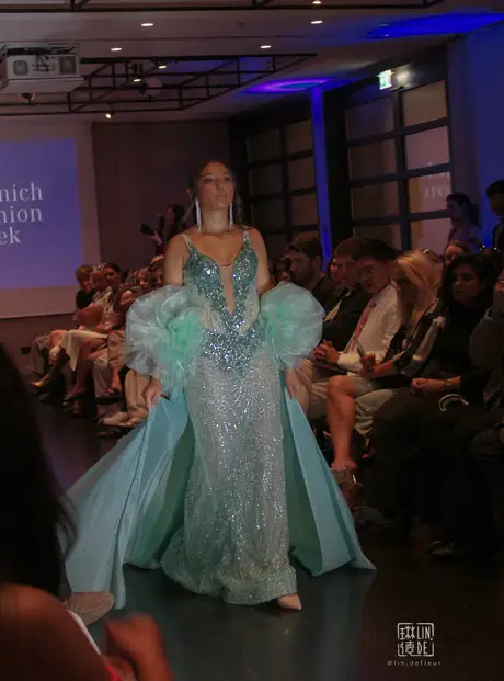 House of Karneol, 9 August 2026, show 5, Runway. Frame _TYIME