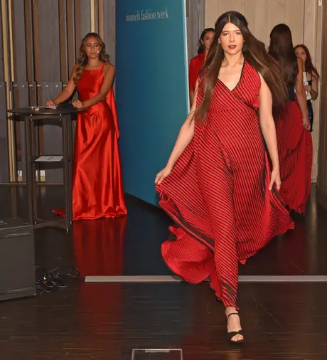 8 August 2026, show 5, Runway. Frame JVWQCG