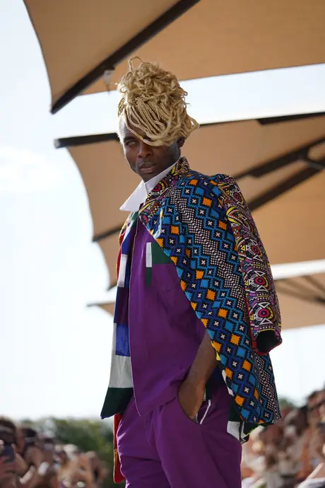 Roubs Style, 9 August 2026, show 4, Runway. Frame TU7BX5