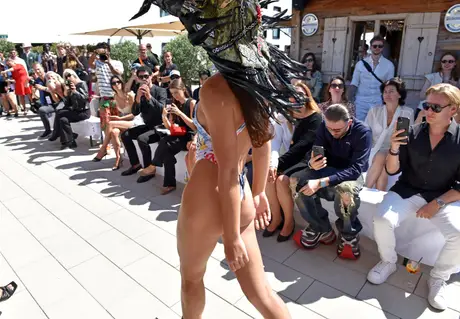 8 August 2026, show 2, Runway. Frame YEOXGO