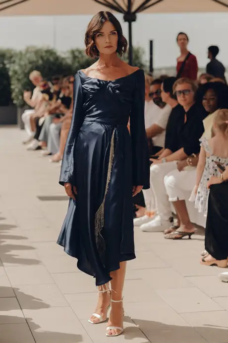 Melisande, 9 August 2026, show 2, Runway. Frame O9ISOU