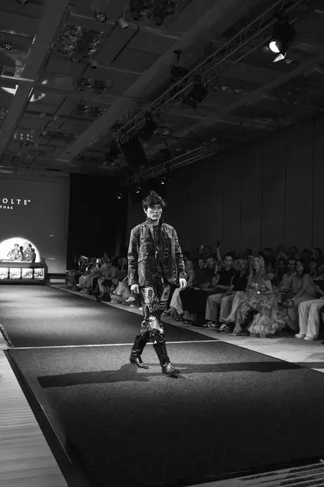 Pia Bolte, 8 August 2026, show 6, Runway. Frame E9KTUB