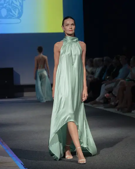 Melisande, 7 August 2026, show 2, Runway. Frame ORF_OM