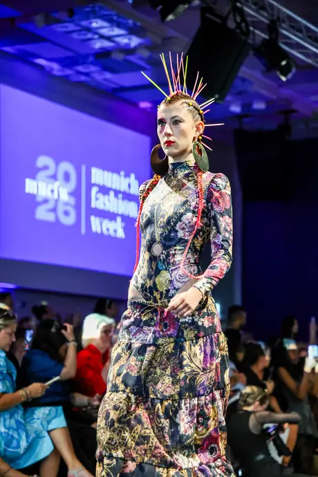 Pia Bolte, 8 August 2026, show 6, Runway. Frame T7FEQ1