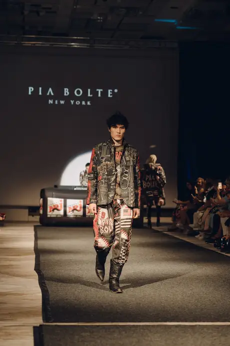 Pia Bolte, 8 August 2026, show 6, Runway. Frame JZ3UPW