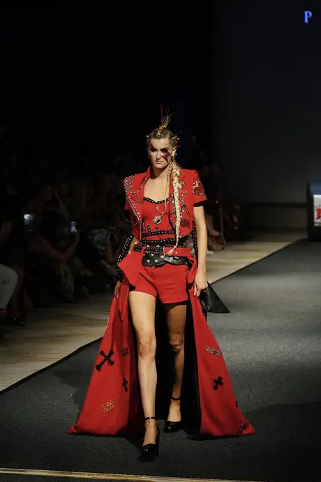 Pia Bolte, 8 August 2026, show 6, Runway. Frame UGQVR1