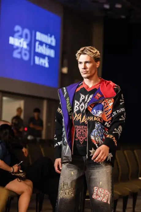 Pia Bolte, 8 August 2026, show 6, Runway. Frame ISURD8