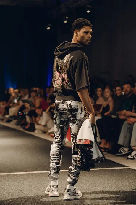 Pia Bolte, 8 August 2026, show 6, Runway. Frame QRGLQU