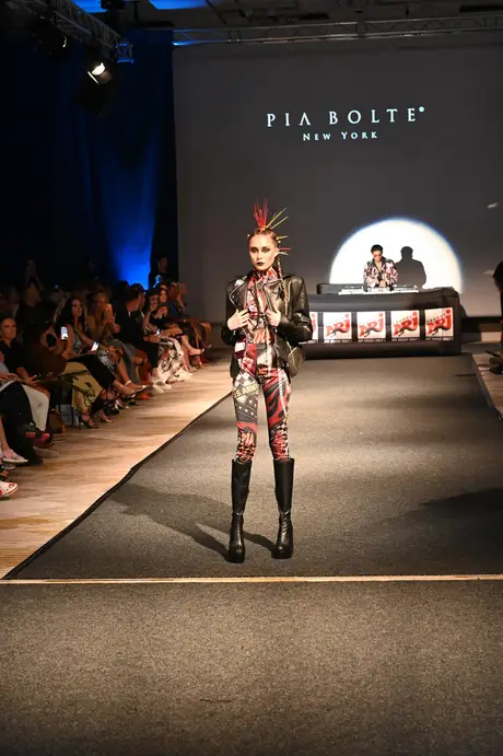 8 August 2026, show 6, Runway. Frame AAANFA