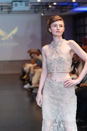 House of Karneol, 9 August 2026, show 5, Runway. Frame POI-DU