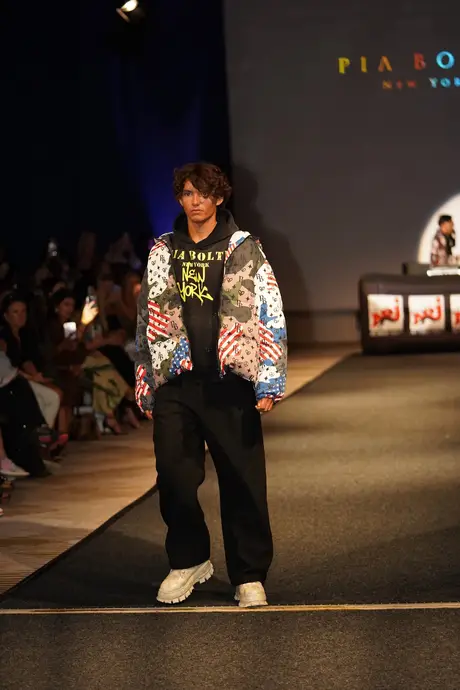 Pia Bolte, 8 August 2026, show 6, Runway. Frame BUGWZC