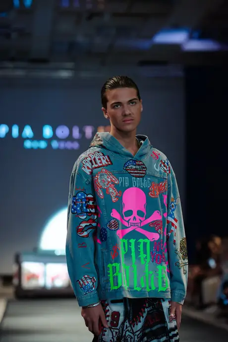 Pia Bolte, 8 August 2026, show 6, Runway. Frame TMN81J