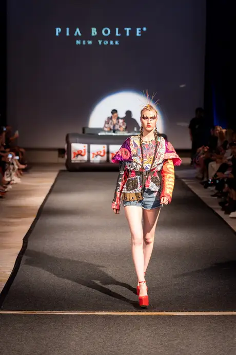 Pia Bolte, 8 August 2026, show 6, Runway. Frame U4JK8P