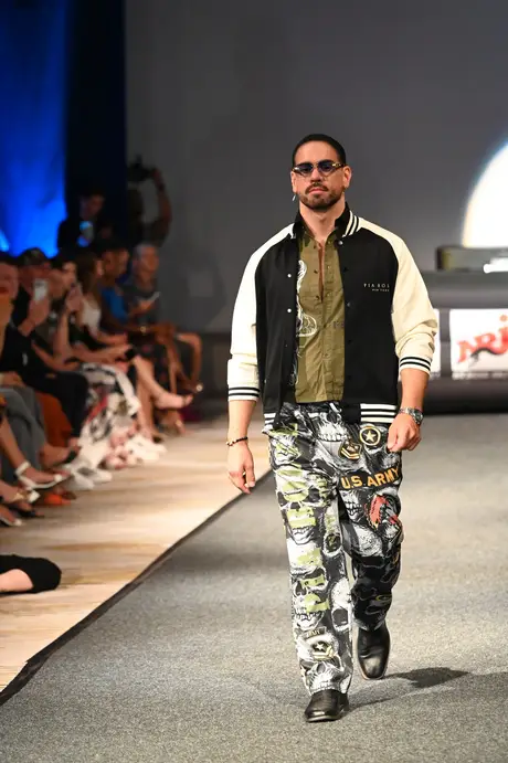 8 August 2026, show 6, Runway. Frame PATWQ6