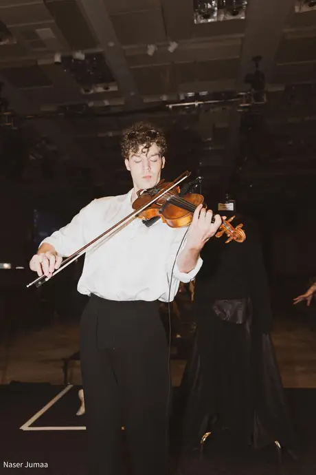 Neben den Shows, 9 August 2026. Frame GZF1YT