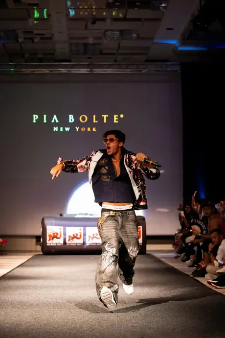 Pia Bolte, 8 August 2026, show 6, Runway. Frame 4OAVI8