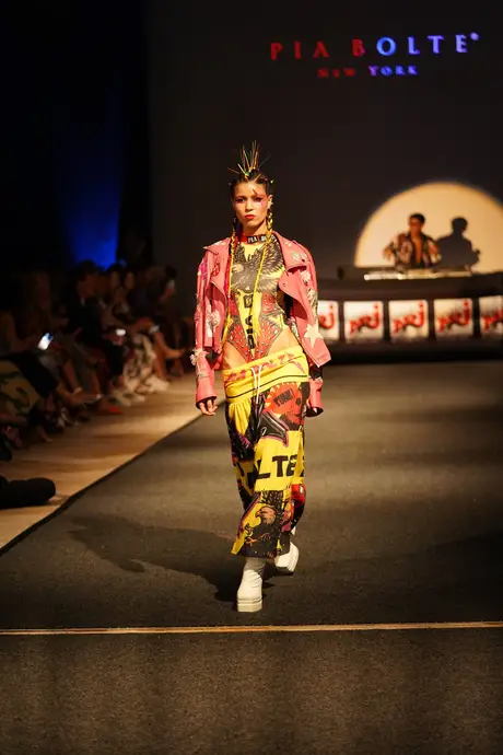 Pia Bolte, 8 August 2026, show 6, Runway. Frame D86VBC