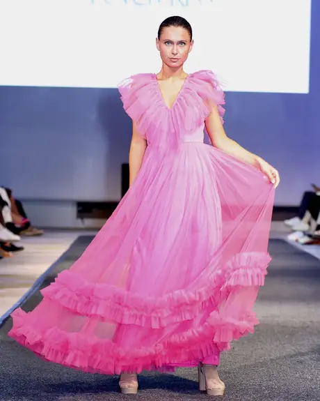 7 August 2026, show 2, Runway. Frame ZCURAU
