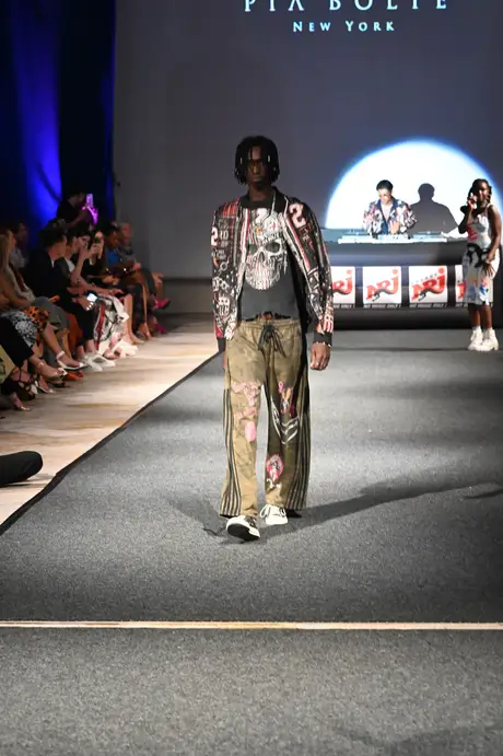8 August 2026, show 6, Runway. Frame KKGWVB