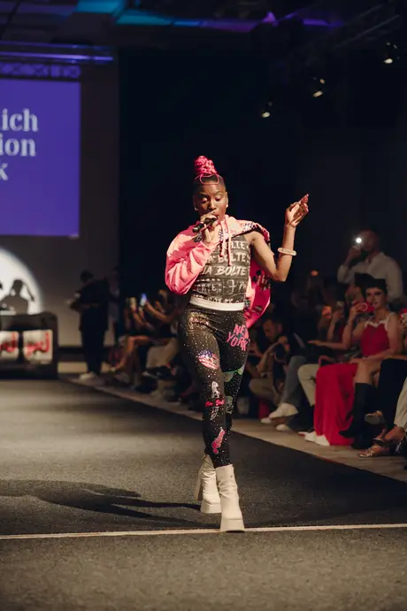 Pia Bolte, 8 August 2026, show 6, Neben den Shows. Frame FON1QD