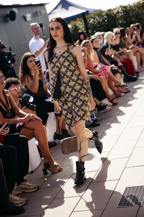 Roubs Style, 9 August 2026, show 4, Runway. Frame 7SSEHA