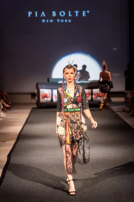 Pia Bolte, 8 August 2026, show 6, Runway. Frame U6YSB3