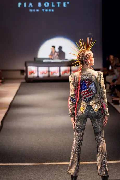 Pia Bolte, 8 August 2026, show 6, Runway. Frame M_U0RA