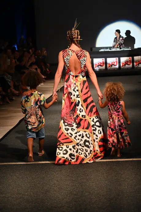 8 August 2026, show 6, Runway. Frame RJTJBJ