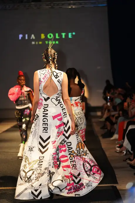 Pia Bolte, 8 August 2026, show 6, Runway. Frame L6G97D
