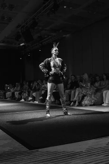 Pia Bolte, 8 August 2026, show 6, Runway. Frame QIWZSA