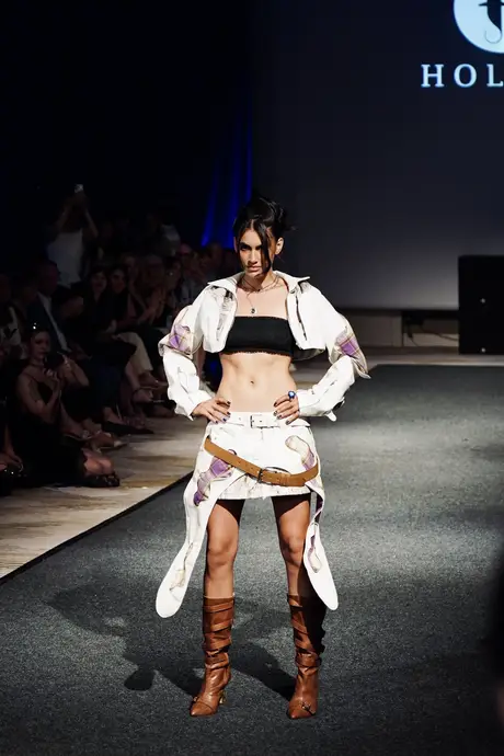 Joelle Jacobs x Holsta, 9 August 2026, show 6, Runway. Frame ZW_YM6