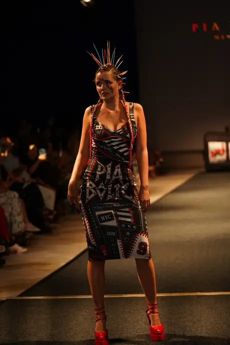 Pia Bolte, 8 August 2026, show 6, Runway. Frame W7VOC_