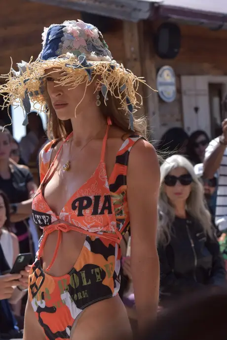 Pia Bolte, 8 August 2026, show 2, Runway. Frame R_VDJP