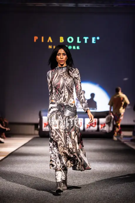 Pia Bolte, 8 August 2026, show 6, Runway. Frame DQDV1Q