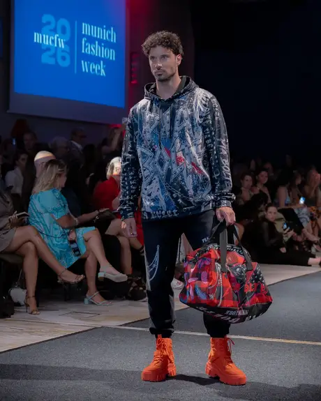 Pia Bolte, 8 August 2026, show 6, Runway. Frame PRDRG_
