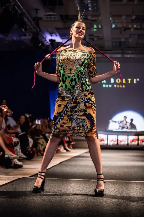 Pia Bolte, 8 August 2026, show 6, Runway. Frame H9MCKF
