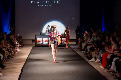 Pia Bolte, 8 August 2026, show 6, Runway. Frame VH6EUK