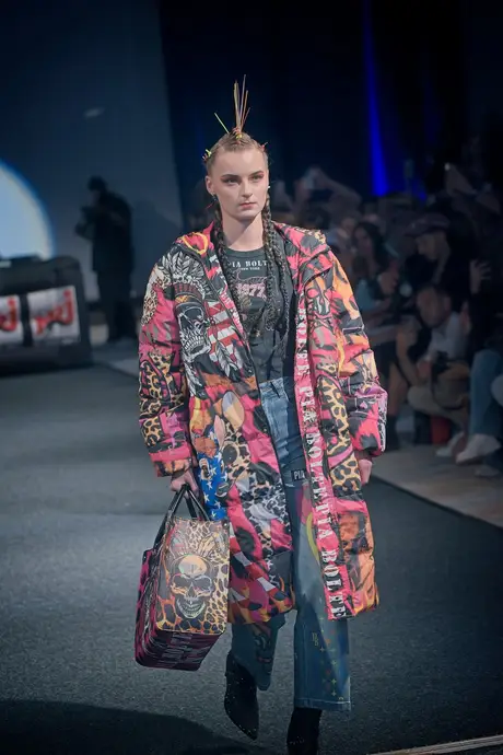 Pia Bolte, 8 August 2026, show 6, Runway. Frame SJVHAC