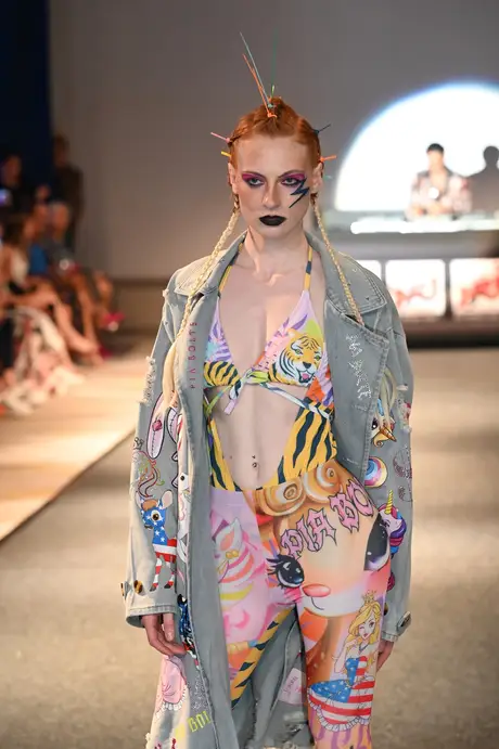 8 August 2026, show 6, Runway. Frame CBVQFG