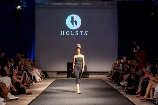 Joelle Jacobs x Holsta, 9 August 2026, show 6, Runway. Frame FECOAY