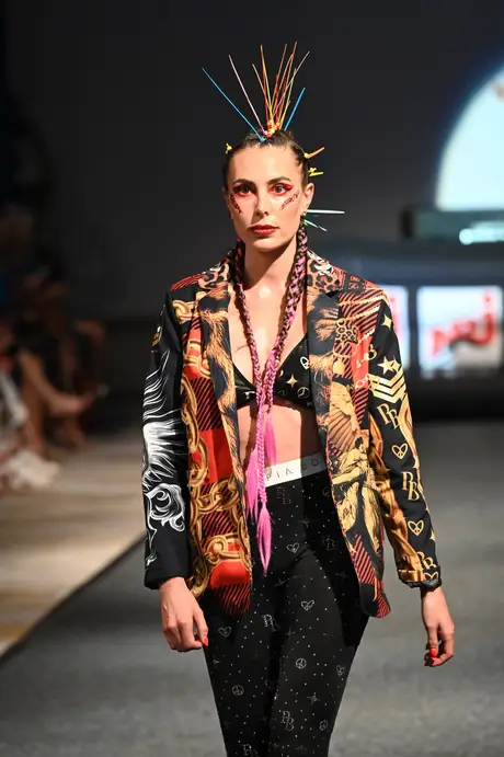 8 August 2026, show 6, Runway. Frame BTBQ-X