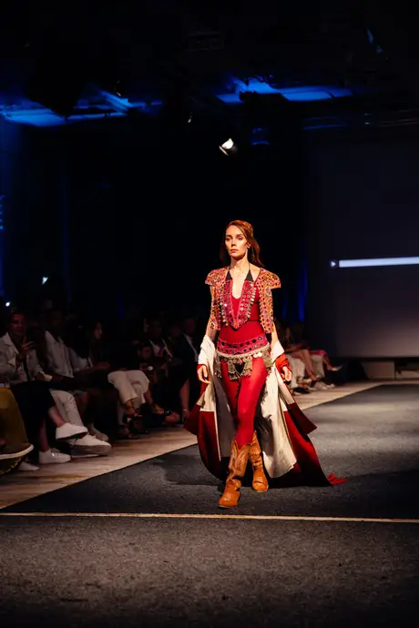 Joelle Jacobs, 9 August 2026, show 6, first of two, Runway. Frame HK2QZ7