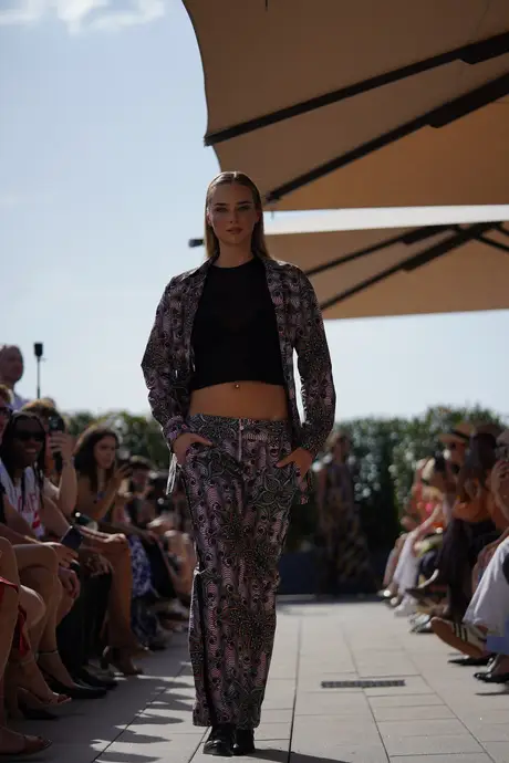 Roubs Style, 9 August 2026, show 4, Runway. Frame TIHVML