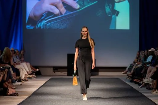Joelle Jacobs x Holsta, 9 August 2026, show 6, Runway. Frame _WNDCW