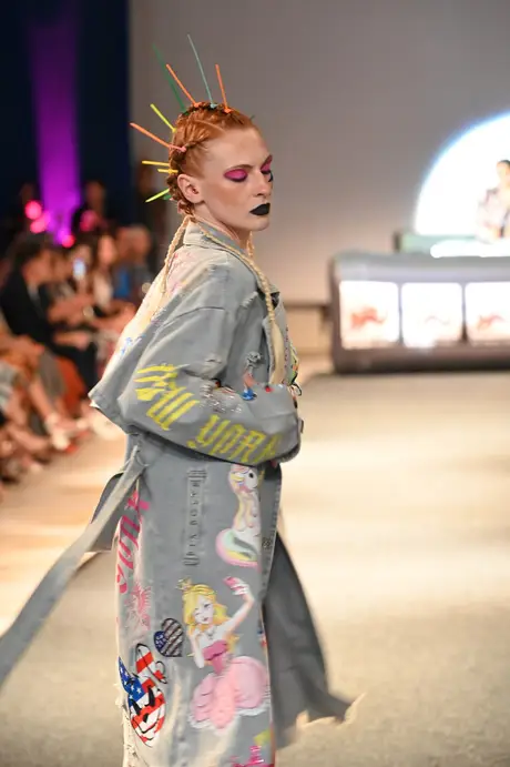 8 August 2026, show 6, Runway. Frame 1VCIRM