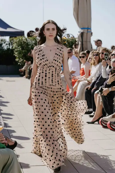 8 August 2026, show 4, Runway. Frame JFND8D